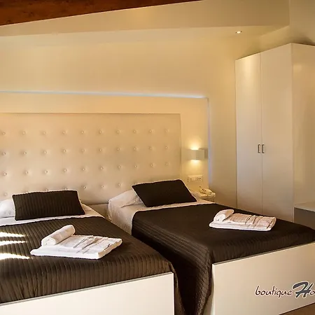 Boutique E Citta Bianca فندق 4*